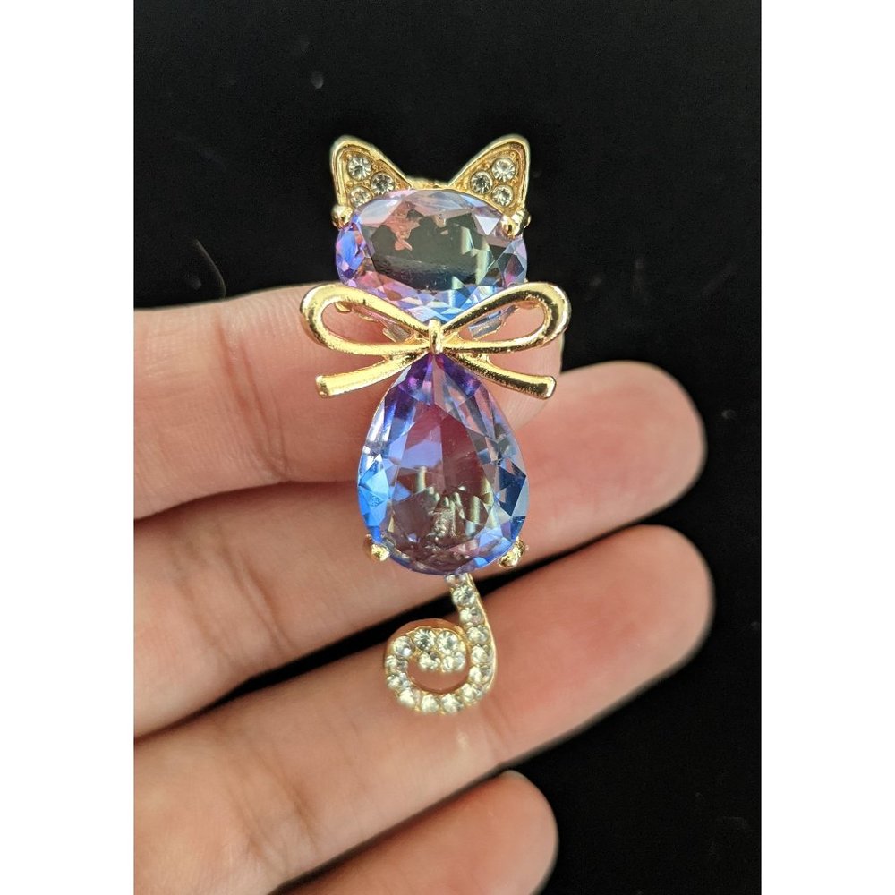 Cat Brooch